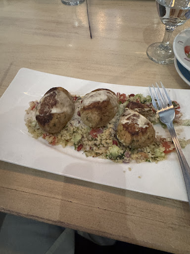 Photo of Mezza Livingston - 277 Eisenhower Pkwy, Livingston, NJ 07039