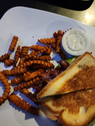 Photo of Sneakers Eatery and Pub - 1317 Central Ave, Fort Dodge, IA 50501