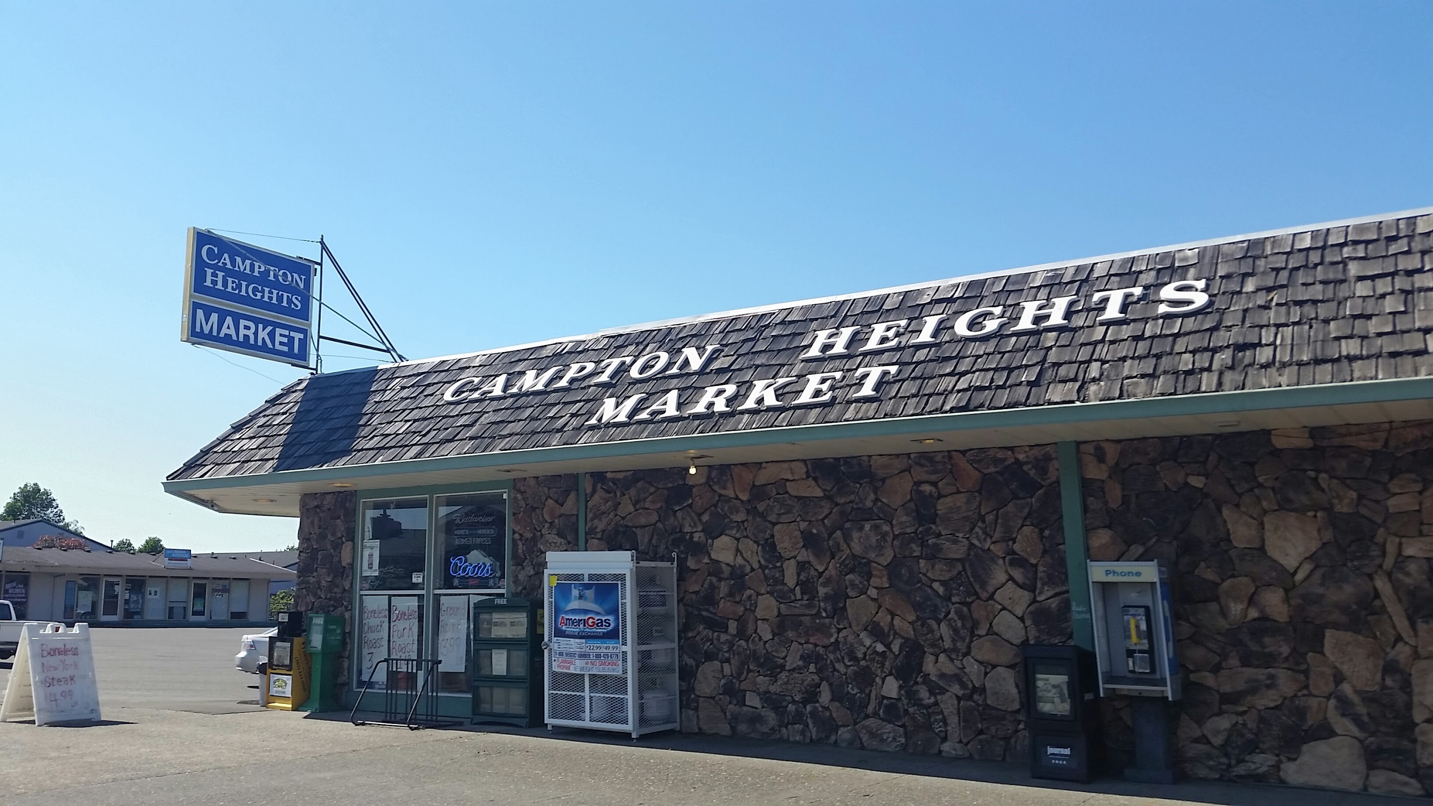 Photo of Campton Heights Market - 2915 School St, Fortuna, CA 95540