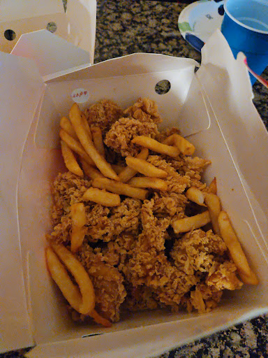 Photo of Cluck & Crispy Chicken - 75 Concord St, Framingham, MA 01702