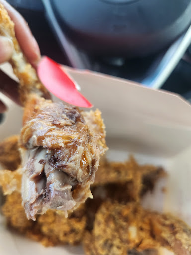 Photo of Cluck & Crispy Chicken - 75 Concord St, Framingham, MA 01702