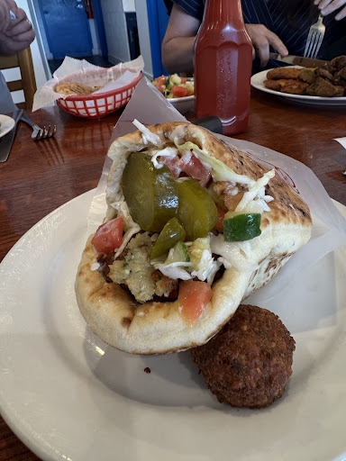 Photo of Mizrahi Grill - 300 Skokie Valley Rd, Highland Park, IL 60035