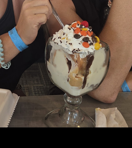 Photo of Friendly's - 506 S Ocean Blvd, Myrtle Beach, SC 29577