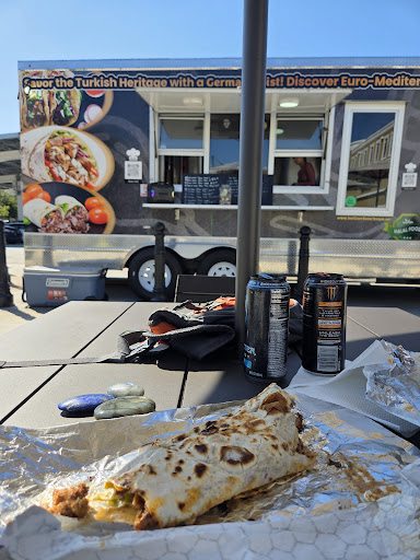 Photo of Berliner Döner House - In front of PUMA & BANANA REPUBLIC, 4840 Tanger Outlet Blvd #701, North Charleston, SC 29418