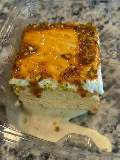 Photo of Berliner Döner House - In front of PUMA & BANANA REPUBLIC, 4840 Tanger Outlet Blvd #701, North Charleston, SC 29418