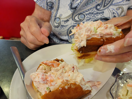 Photo of Friendly's - 18 Pearson Blvd, Gardner, MA 01440