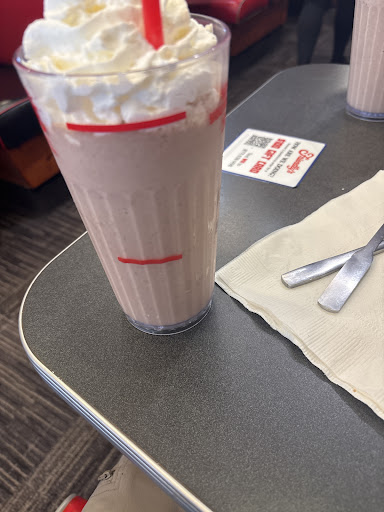 Photo of Friendly's - 18 Pearson Blvd, Gardner, MA 01440