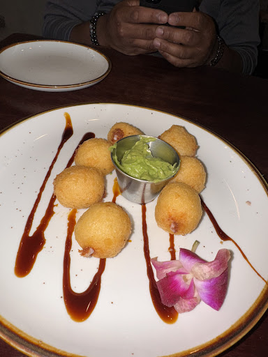 Photo of Los Chamos Clt - 7001 South Blvd Ste B, Charlotte, NC 28217