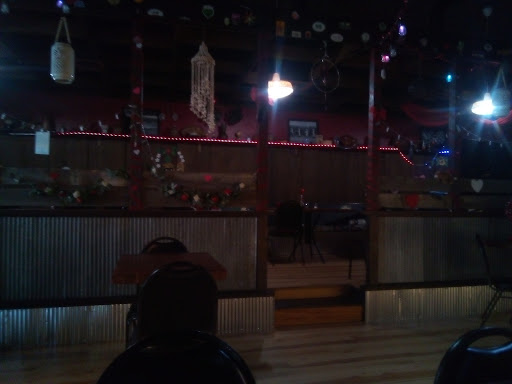 Photo of Pineapple's - 18 E 16th St, Scottsbluff, NE 69361