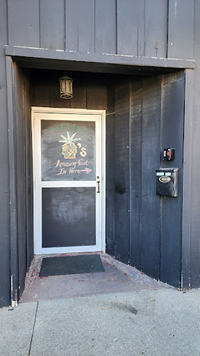 Photo of Pineapple's - 18 E 16th St, Scottsbluff, NE 69361