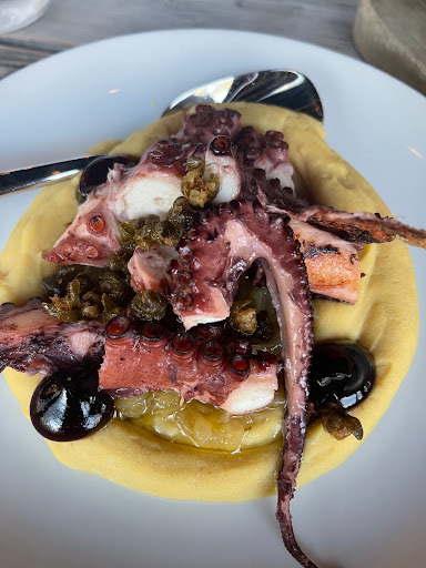 Photo of Vasili's Kitchen - 705 Center Point Way, Gaithersburg, MD 20878