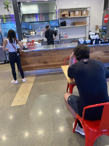 Photo of Dave's Hot Chicken - N92W16125 Falls Pkwy, Menomonee Falls, WI 53051