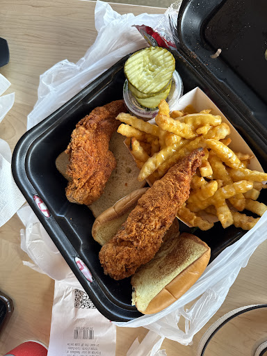 Photo of Dave's Hot Chicken - N92W16125 Falls Pkwy, Menomonee Falls, WI 53051