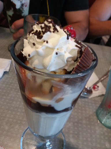 Photo of Friendly's - 558 Aviation Rd, Queensbury, NY 12804