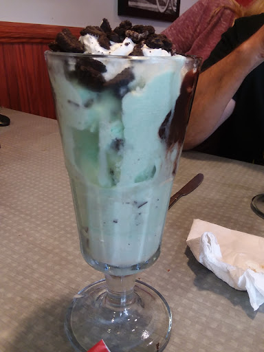 Photo of Friendly's - 558 Aviation Rd, Queensbury, NY 12804