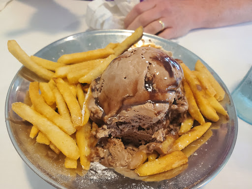 Photo of Friendly's - 558 Aviation Rd, Queensbury, NY 12804