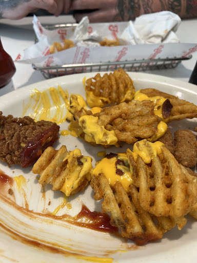 Photo of Friendly's - 558 Aviation Rd, Queensbury, NY 12804