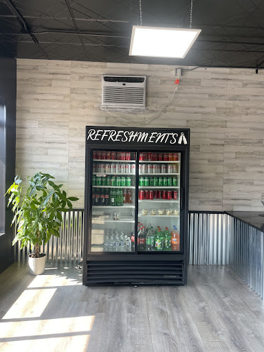 Photo of SD Pizzeria - 9111 N Milwaukee Ave, Niles, IL 60714