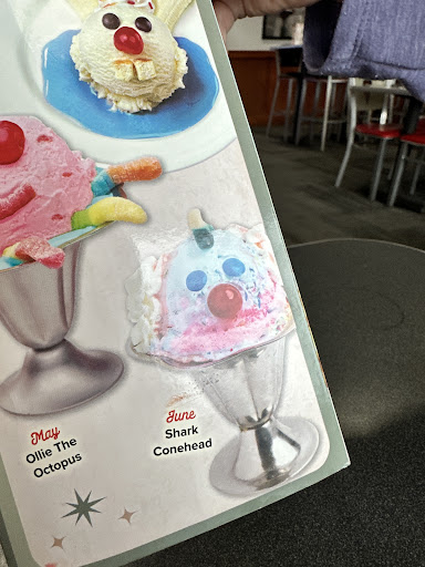 Photo of Friendly's - 248 N Comrie Ave, Johnstown, NY 12095