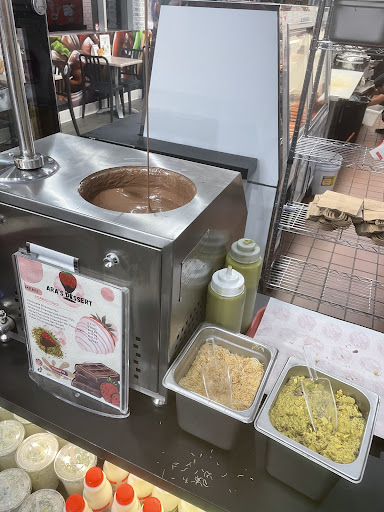 Photo of Ara’s Shawarma - 5553 Sunset Blvd, Los Angeles, CA 90028