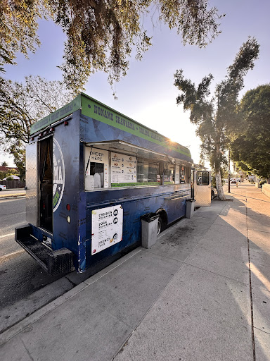 Photo of Noname Shawarma - 1717 W Glenoaks Blvd, Glendale, CA 91201