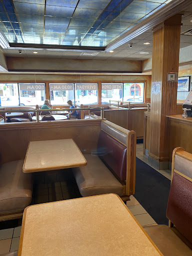 Photo of Oakland Gyros (Oakland Ave) - 2867 N Oakland Ave, Milwaukee, WI 53211