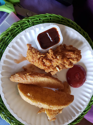 Photo of Crispy Kitchen - 7222 N Teutonia Ave, Milwaukee, WI 53209