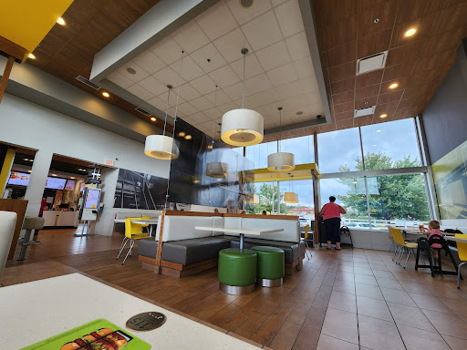 Photo of McDonald's - 3672 Massillon Rd, Uniontown, OH 44685