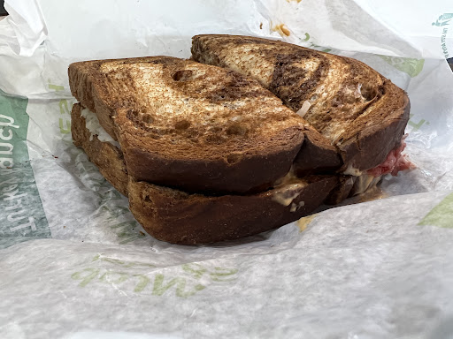 Photo of Arby's - 1551 Gulf Shores Pkwy, Gulf Shores, AL 36542