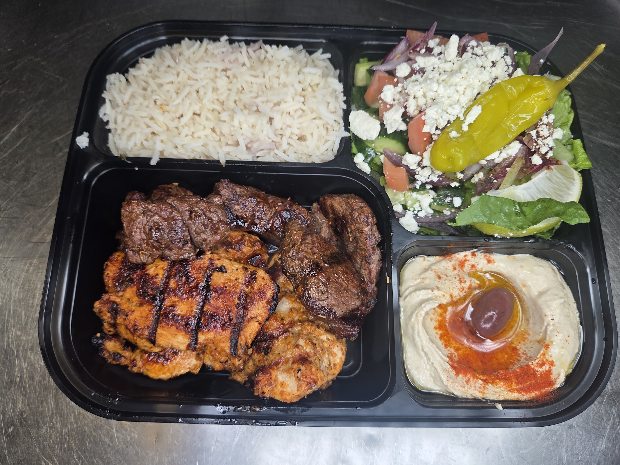 Photo of Manny's Olive & Vine - 7906 Alondra Blvd, Paramount, CA 90723