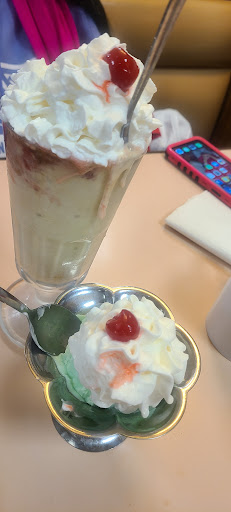 Photo of Friendly's - 304 Mountain Ave, Hackettstown, NJ 07840