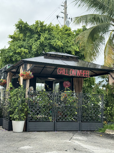 Photo of Grill on Wheel - 2599 NE 163rd St, North Miami Beach, FL 33160