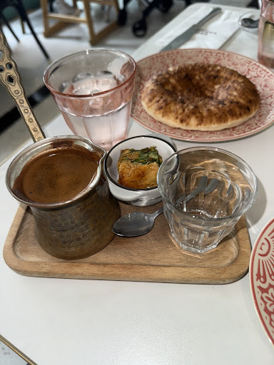 Photo of Cafe Landwer - 805 SE 1st Ave, Hallandale Beach, FL 33009