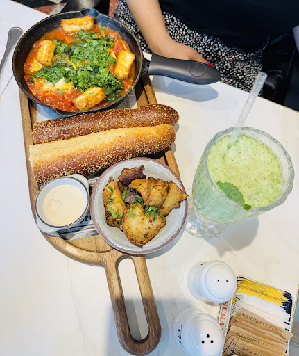 Photo of Cafe Landwer - 805 SE 1st Ave, Hallandale Beach, FL 33009