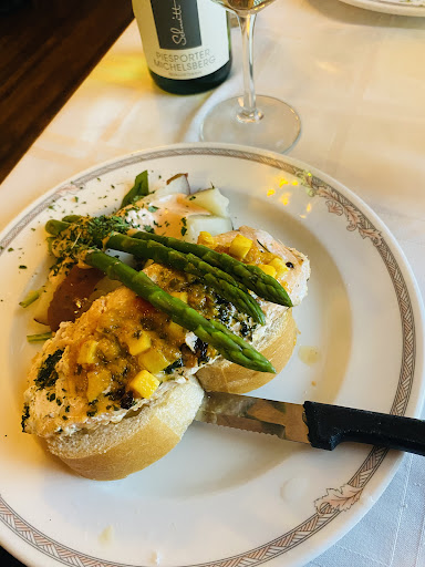 Photo of LaBinnah Bistro - 207 N 5th St, Hannibal, MO 63401