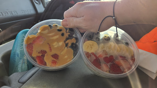 Photo of Hula Bowls - 6476 Veterans Rd, Hannibal, MO 63401