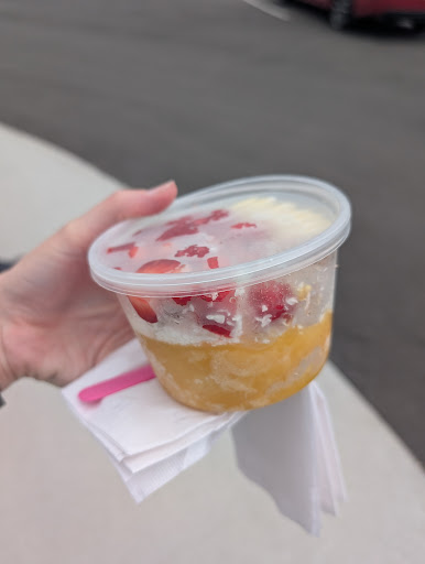 Photo of Hula Bowls - 6476 Veterans Rd, Hannibal, MO 63401