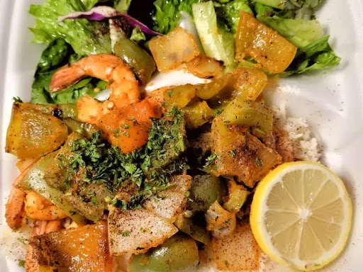 Photo of Tarboush & Zaatar Mediterranean Grill - 2815-2817 W Diversey Ave, Chicago, IL 60647