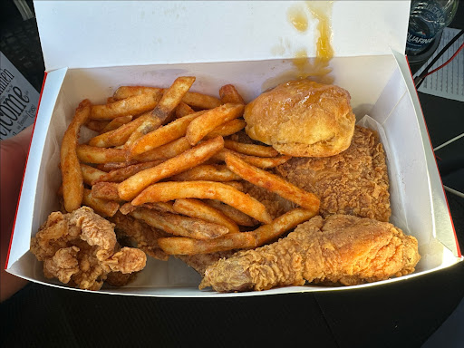 Photo of NYC Restaurant Halal Platters & Pizza - 1143 Main St, Paterson, NJ 07503