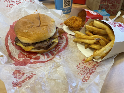 Photo of Wendy's - 4235 Vine St, Hays, KS 67601