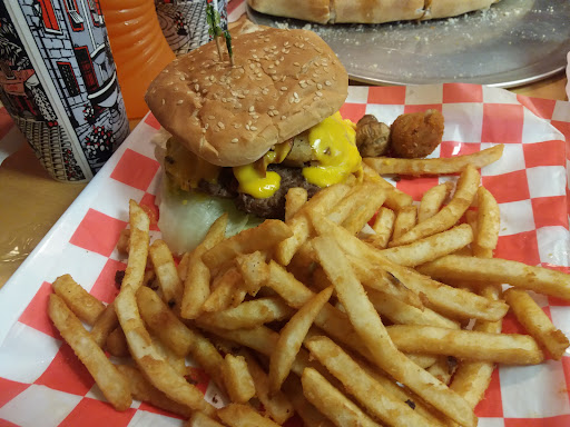 Photo of Pizza Pie-O-Near - 6 Rittenhouse Pl, Drums, PA 18222