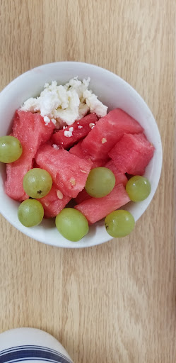 Photo of De-Onna's Restaurant - 16 S Main St, Hubbard, OH 44425