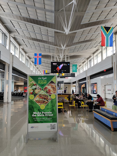 Photo of Extreme Pita - Dulles International Airport, 1 Saarinen Cir, Dulles, VA 20166