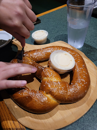 Photo of Sammy's Pizza & Restaurant - Hibbing - 106 E Howard St, Hibbing, MN 55746