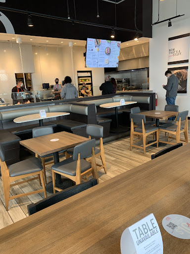 Photo of Roti Mediterranean Bowls. Salads. Pitas. - 798 Skokie Blvd, Northbrook, IL 60062