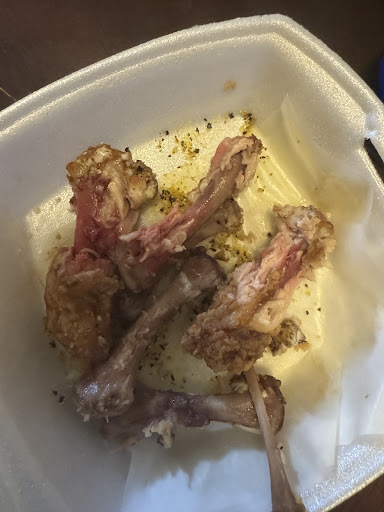 Photo of Buns and wings - 121 N Veterans Blvd, Glennville, GA 30427