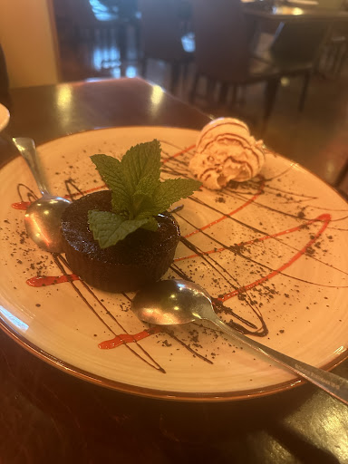 Photo of La Vie Mediterranean Restaurant - 1540 Palm Beach Lakes Blvd #110, West Palm Beach, FL 33401