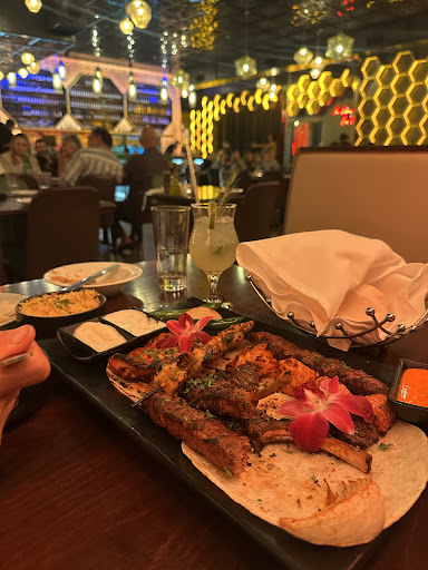 Photo of La Vie Mediterranean Restaurant - 1540 Palm Beach Lakes Blvd #110, West Palm Beach, FL 33401