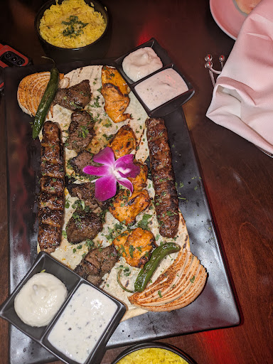 Photo of La Vie Mediterranean Restaurant - 1540 Palm Beach Lakes Blvd #110, West Palm Beach, FL 33401