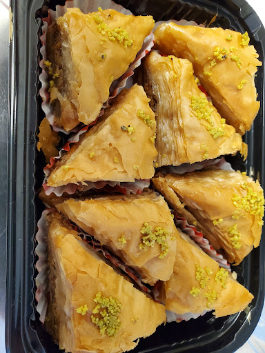 Photo of Leo's Taverna - 1116 Bishop St, Honolulu, HI 96813